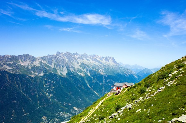 法国宣布明年将限定勃朗峰攀登人数
