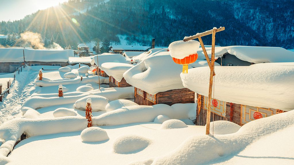 Ice and snow adventure on the Harbin-Mudanjiang high-speed train