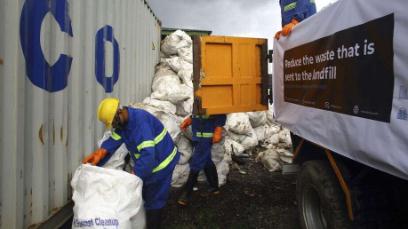 Everest Cleanup Crews Remove over 24,000 Pounds of  Garbage, Recover Four Bodies, Officials Say