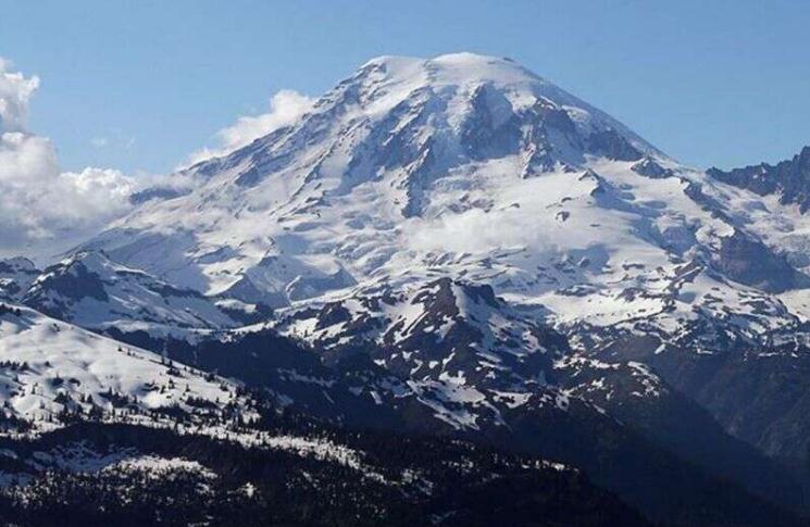 Climbers Stranded Near Mount Rainier