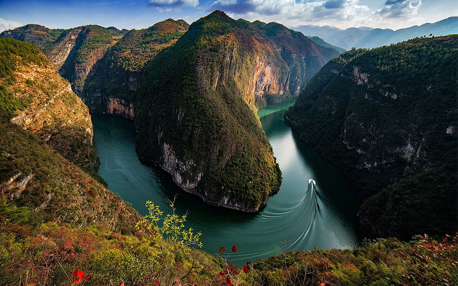 Three Gorges scenic peak gets insured 