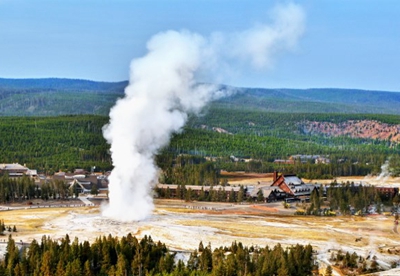 Yellowstone to be first U.S. National Park to deploy autonomous vehicles for tourists