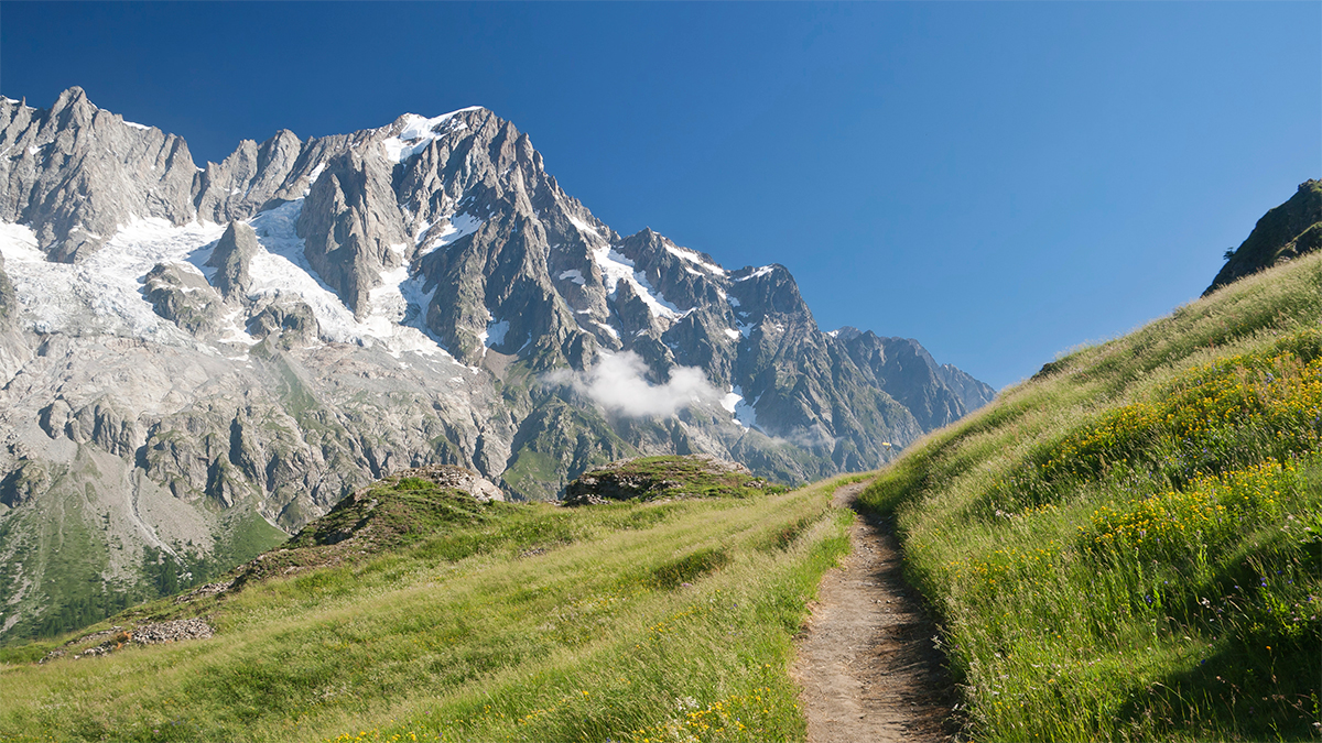 TAKE A HIKE: 8 OF THE WORLD