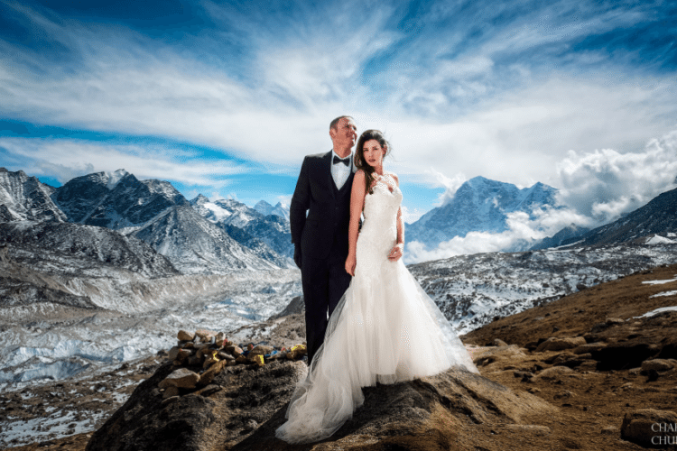 This Couple Got Married On Mount Everest And The Photos Are Breathtaking