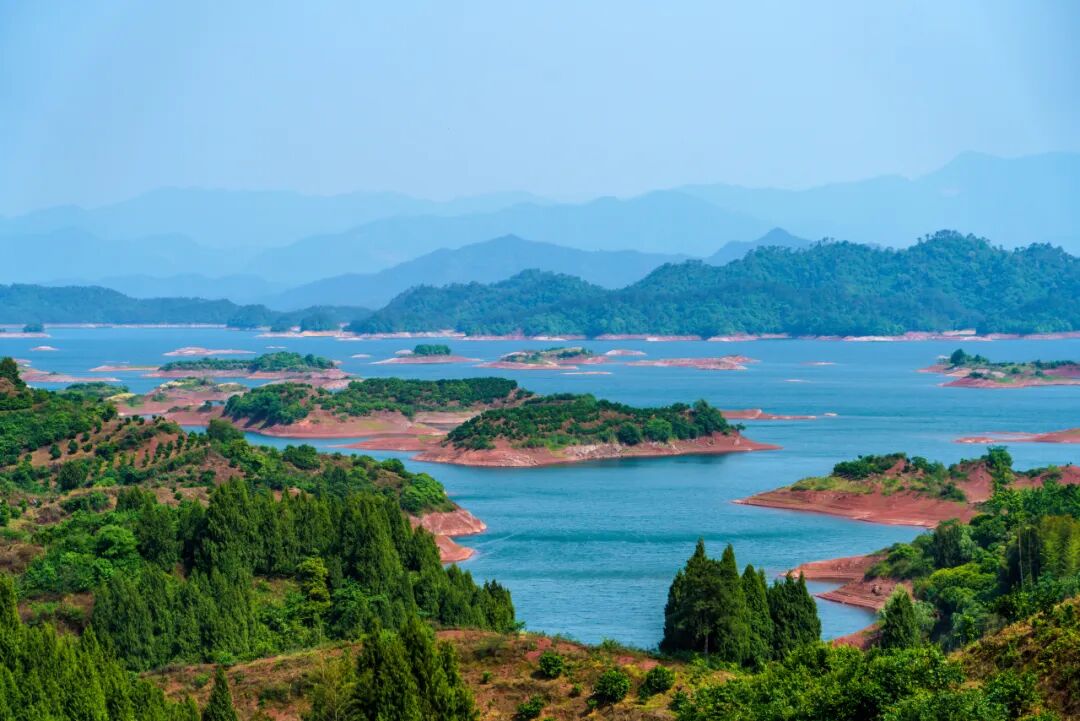 b56ab18daa5a4cc7a135e56ea0d9077e.jpg 图片