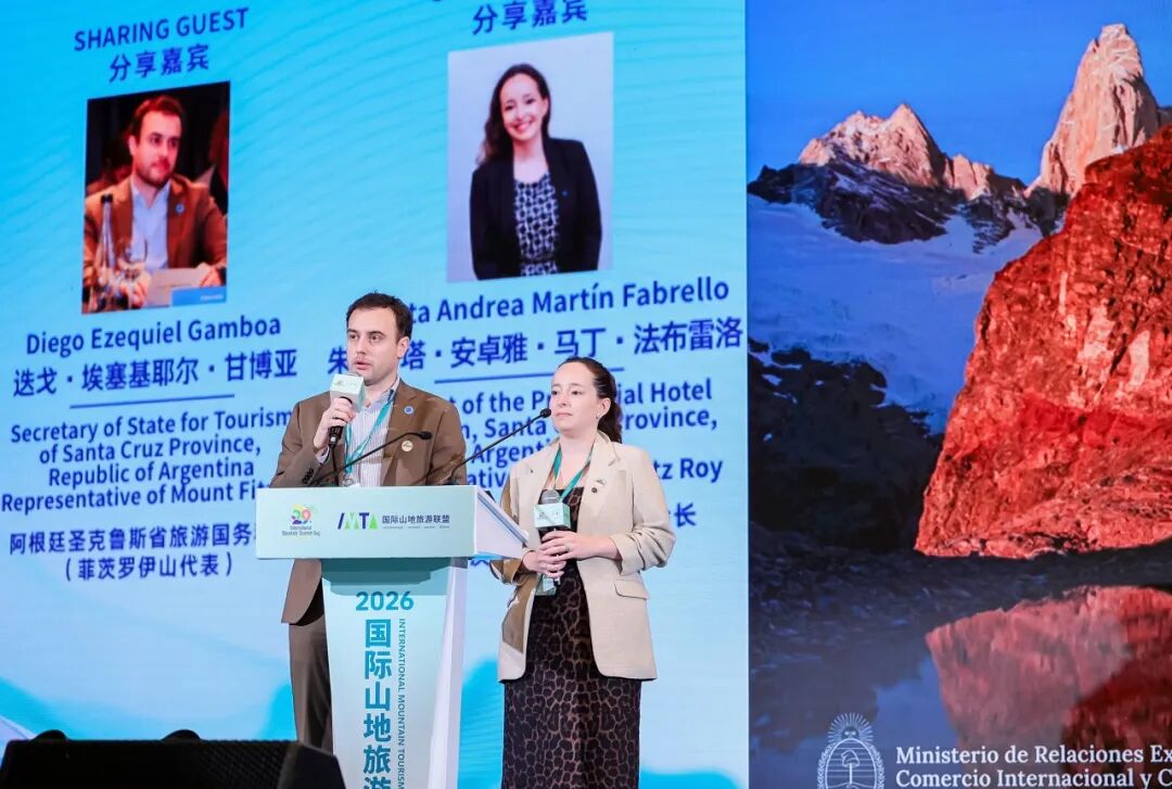 04a1836f4ebe4456aa586d75906aa27b.jpg 图片
