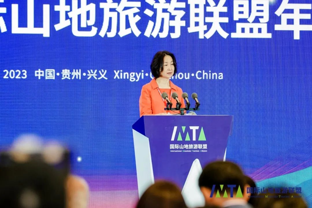Pansy Ho Chiu-king: Mountain Tourism Empowers High-Quality Development of the Global Tourism Economy