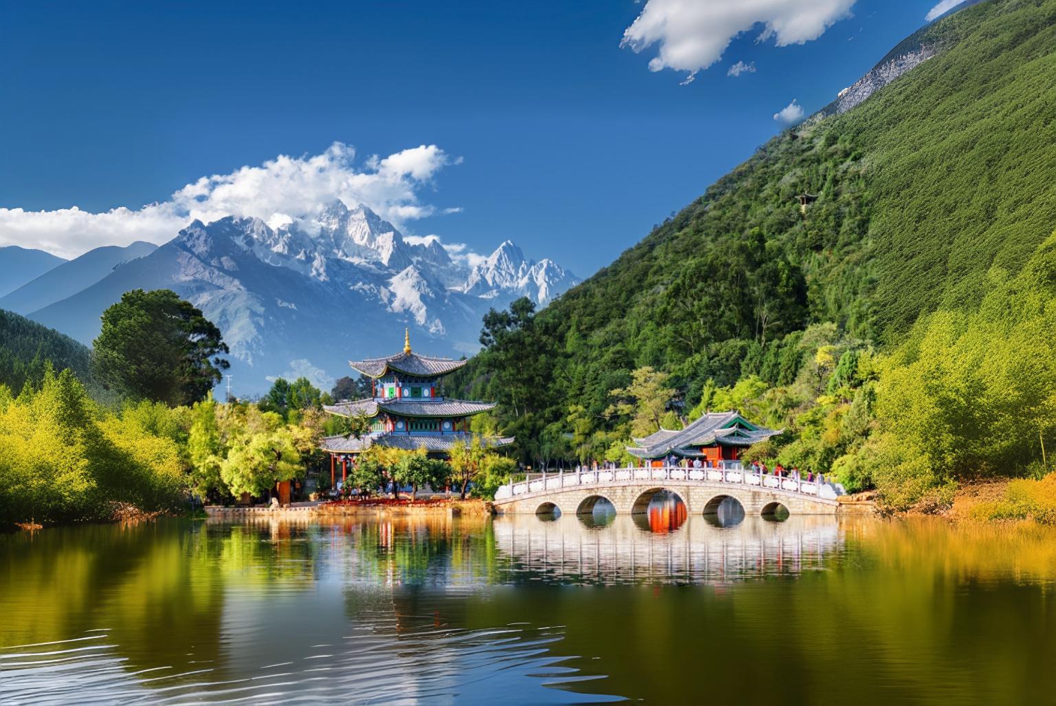 英国冒险家在丽江开启了双重徒步旅行体验