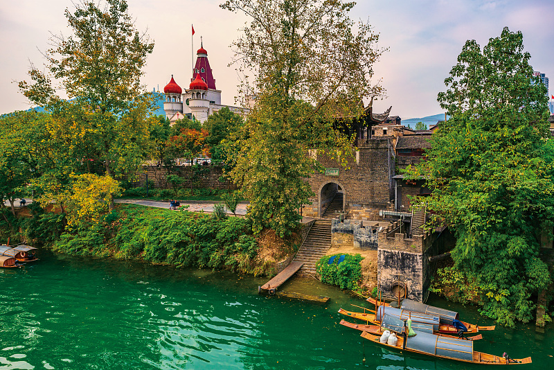 Ancient town in Guizhou - a showcase for multicultural success