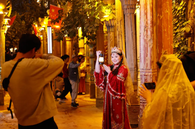 人民日报：“让中国之旅更加丰富、生动、有温度”