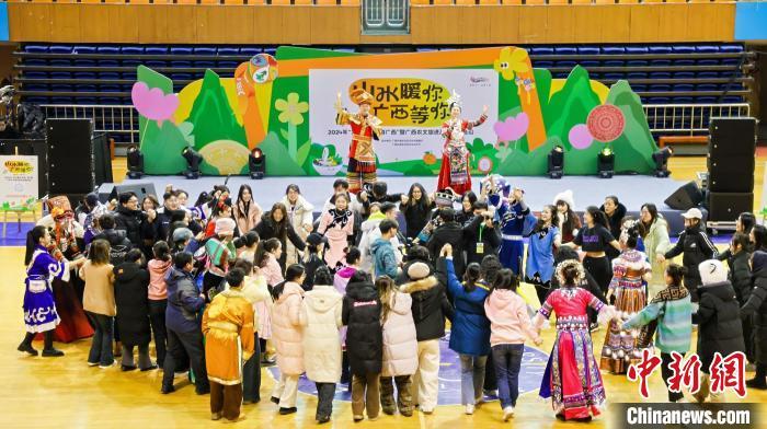 中国南北文旅“交换冬天” 揽客解锁“新玩法”