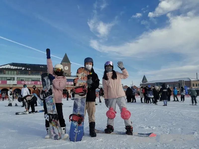 会员周报：新疆丝绸之路国际度假区滑雪场开启“冰雪之约”首滑；重庆多家景区陆续开放；峨眉山旅游推出“先游后付”…