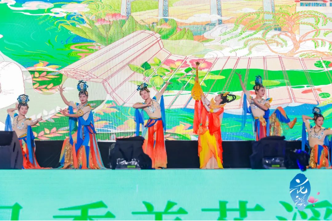 2023 "Huaxi Summer · Summer Season" started in China Railway · Qingyan Healthy Town