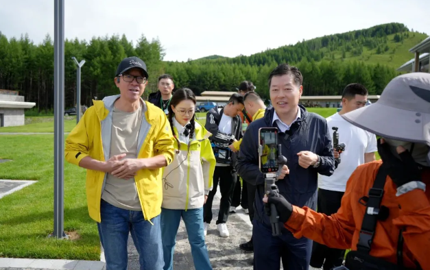 内蒙古阿尔山：金江沟温泉度假区迎来“泼天流量”