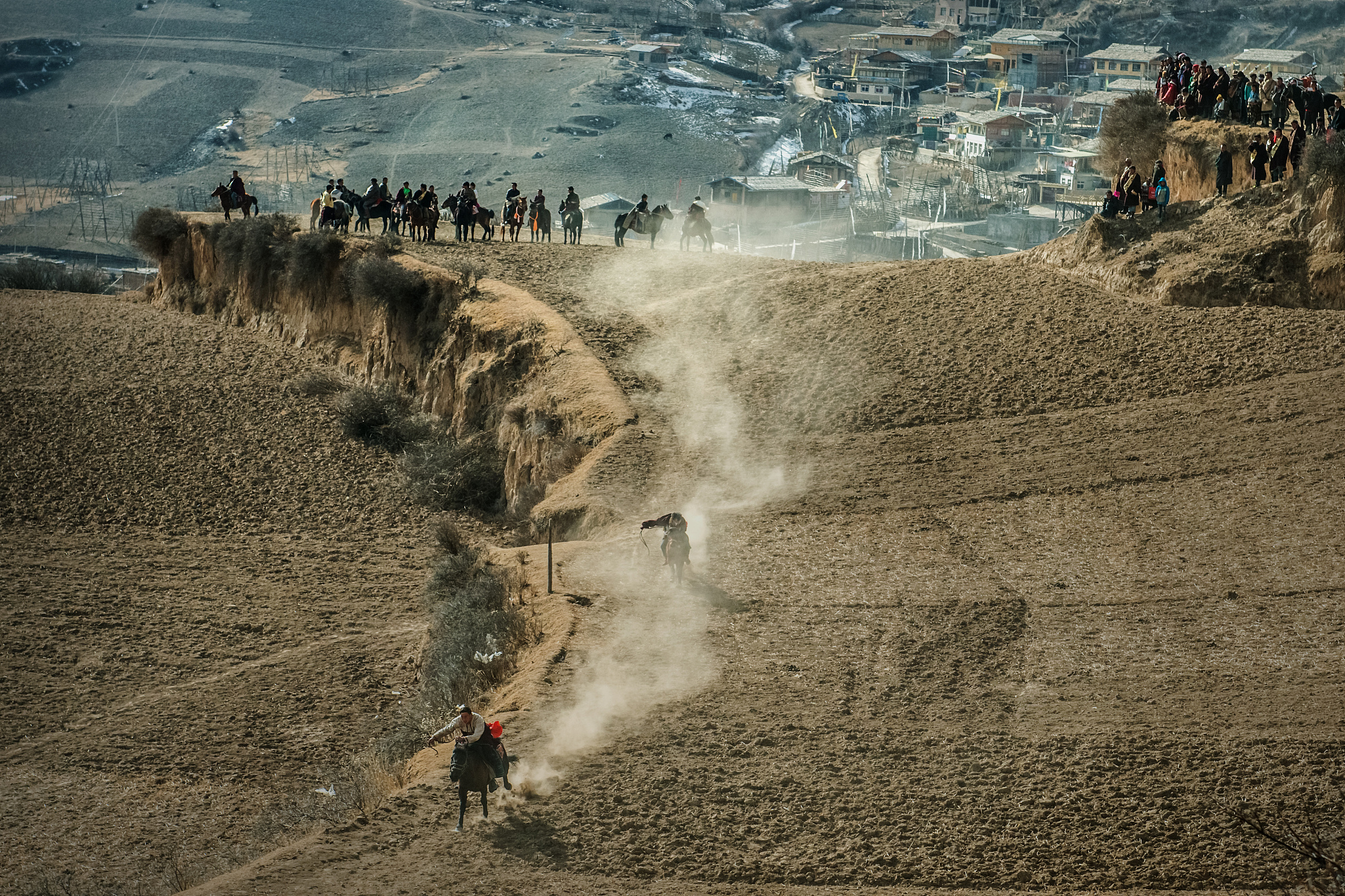 Tibetan New Year draws more tourists to northwest China