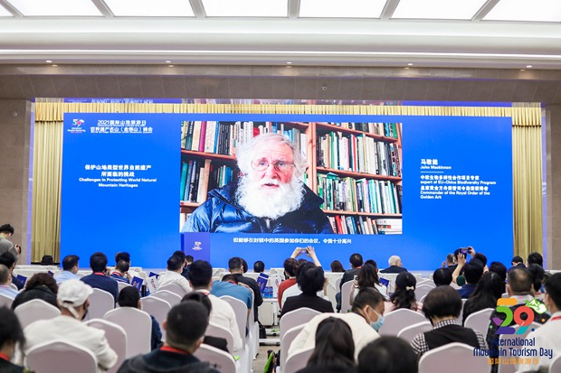 John Mackinnon · Expert of EU-China Biodiversity Program | Challenges in Protecting World Natural Mo