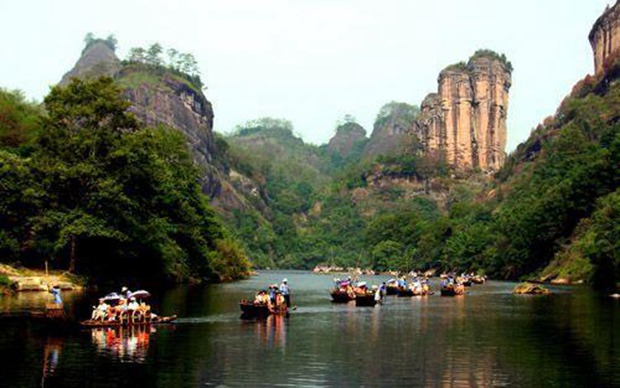 The Scenery of Wuyi Mountain