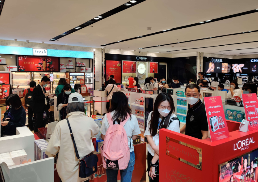 China Tourism Group Duty Free posts near +30% rise in first-half sales