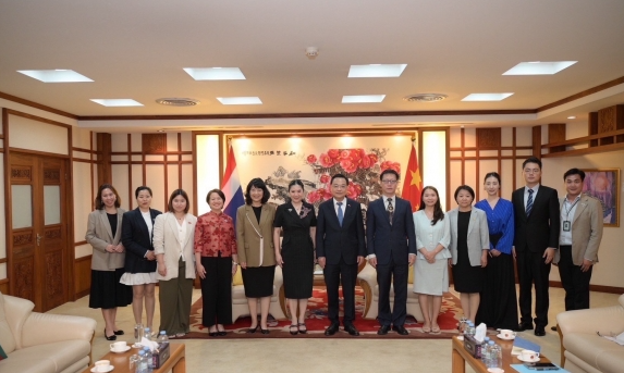 泰国国家旅游局局长拜会新任中国驻泰大使