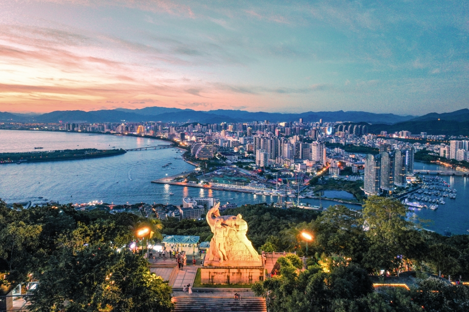 第二十六届海南国际旅游岛欢乐节开幕