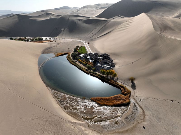 Green oasis reflects autumnal vibes of Gansu