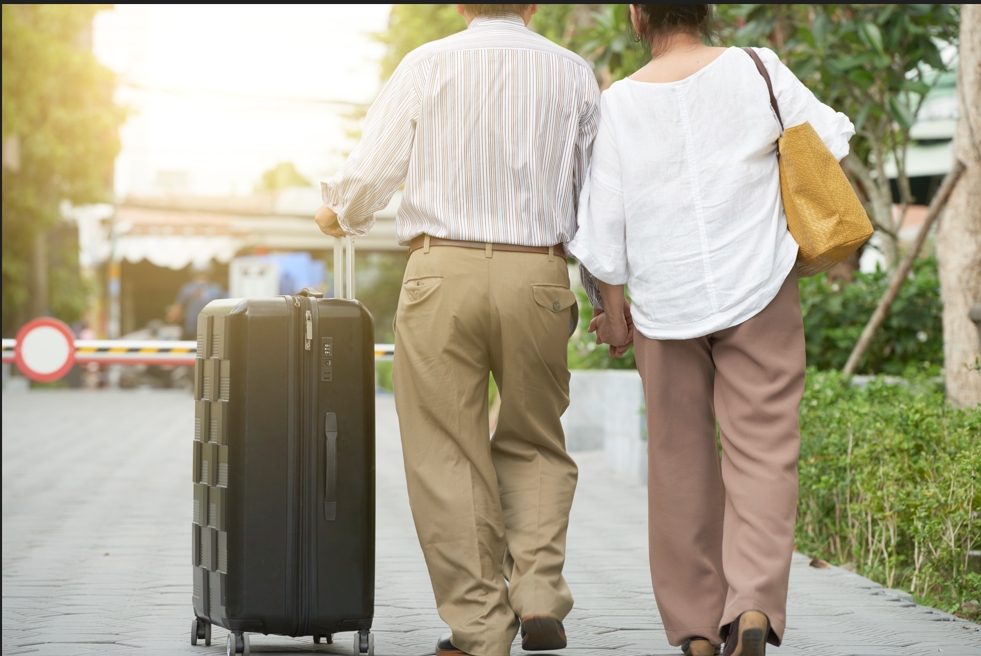 部分旅行社对70岁以上老人报团设“限制门槛”
